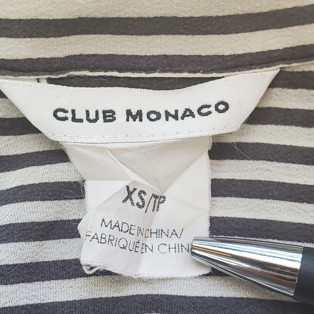 Club Monaco - Picture 4 of 8